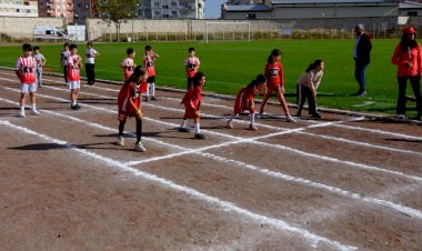 Gençler 7. Zekai Baloğlu Atletizm Yarışması’nda Kıyasıya Mücadele Etti