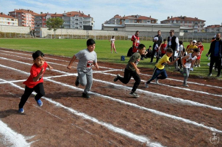 Zekai Baloğlu Atletizm Yarışması’nda Ödüller 5. Kez Sahiplerini Buldu