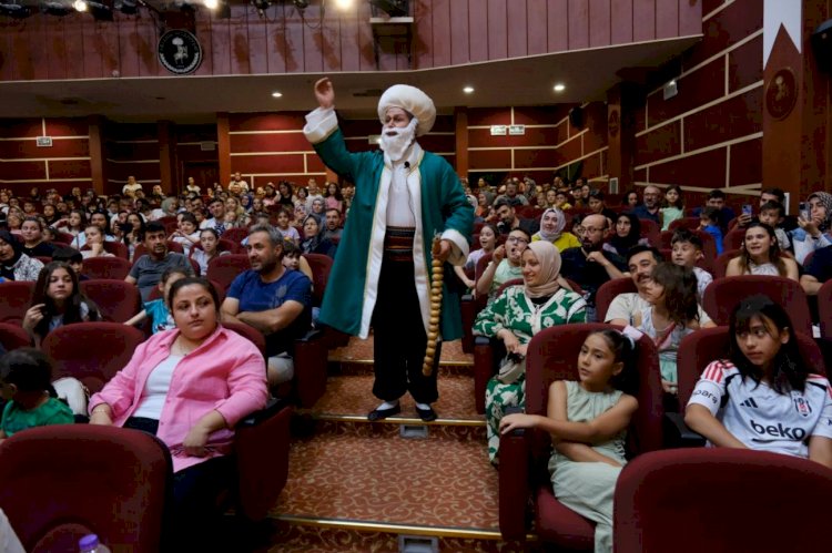 Nasreddin Hoca Çocuk Tiyatrosu Minik İzleyicilerle Buluştu