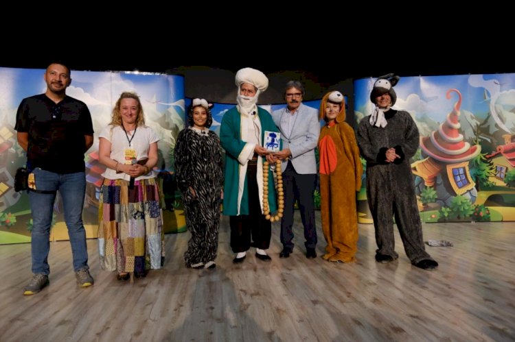 Nasreddin Hoca Çocuk Tiyatrosu Minik İzleyicilerle Buluştu