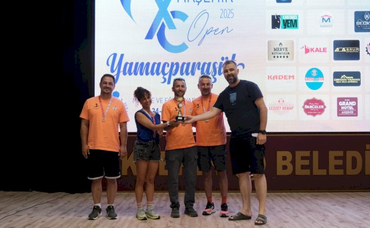 12. Akşehir XC Open’da Gökyüzünü Renklendiren Şampiyonlar Ödüllerini Aldı