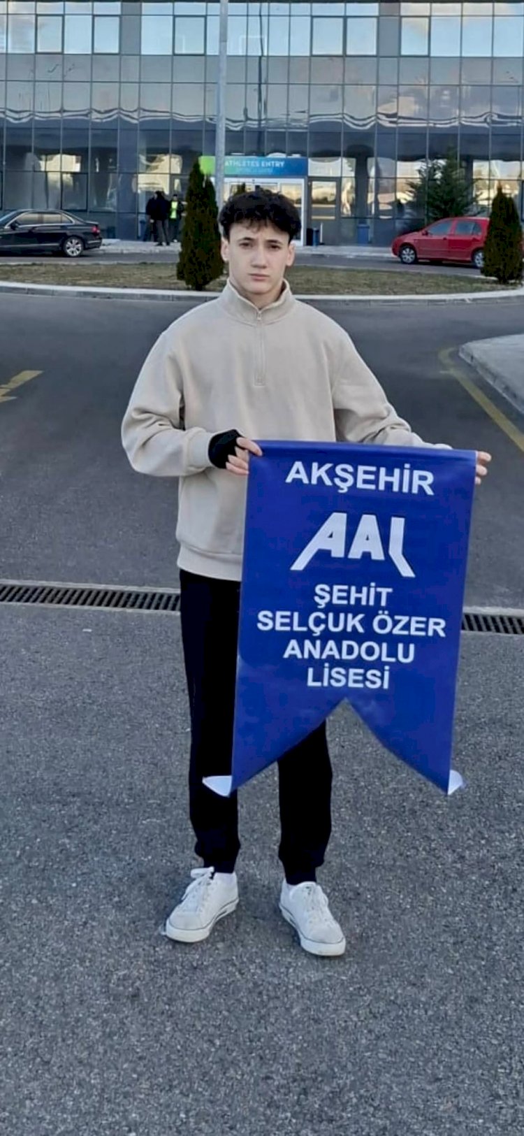 Sporun Lisesi: Şehit Selçuk Özer Anadolu Lisesi Spor Başarılarına Yenilerini Ekliyor